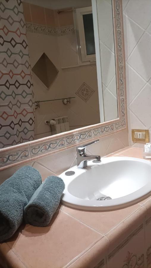 Domus Vacanze Romane 外观 照片